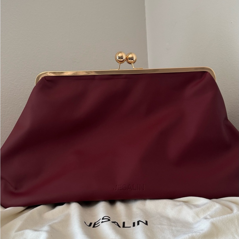 JESALIN oversized kisslock bag